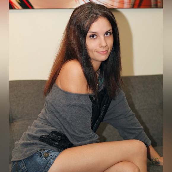 Meet your Posher, Dena - Picture 1 of 1